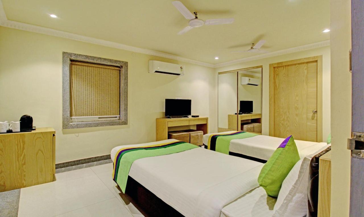 Treebo Asl Prime, Near Ballygunge Railway Station Kalkuta Zewnętrze zdjęcie